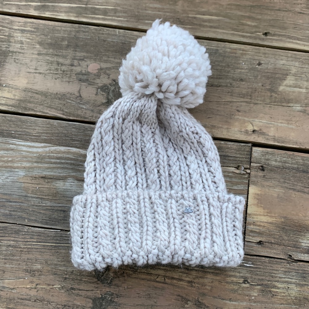 American Eagle knit winter hat